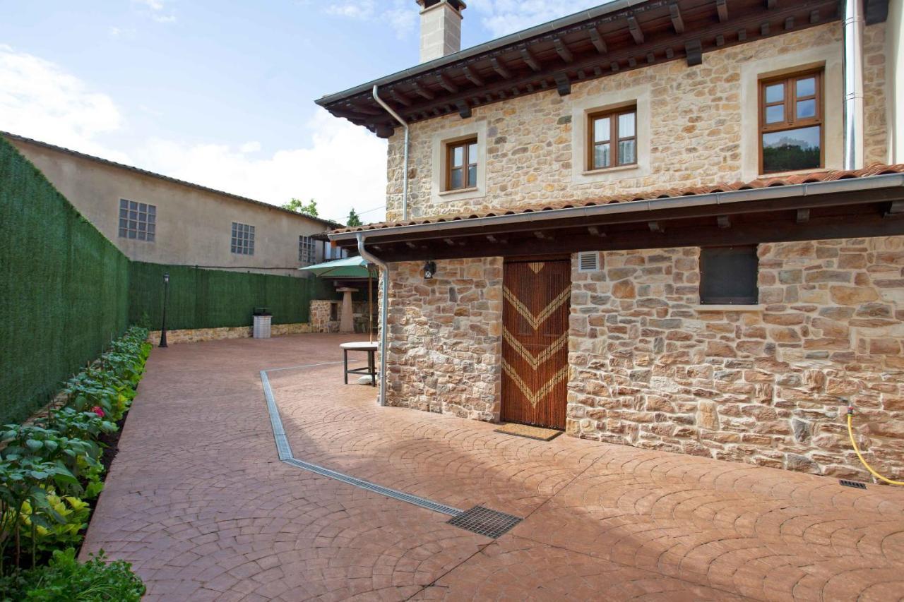 Los Campos Vivienda Vacacional Onís 外观 照片