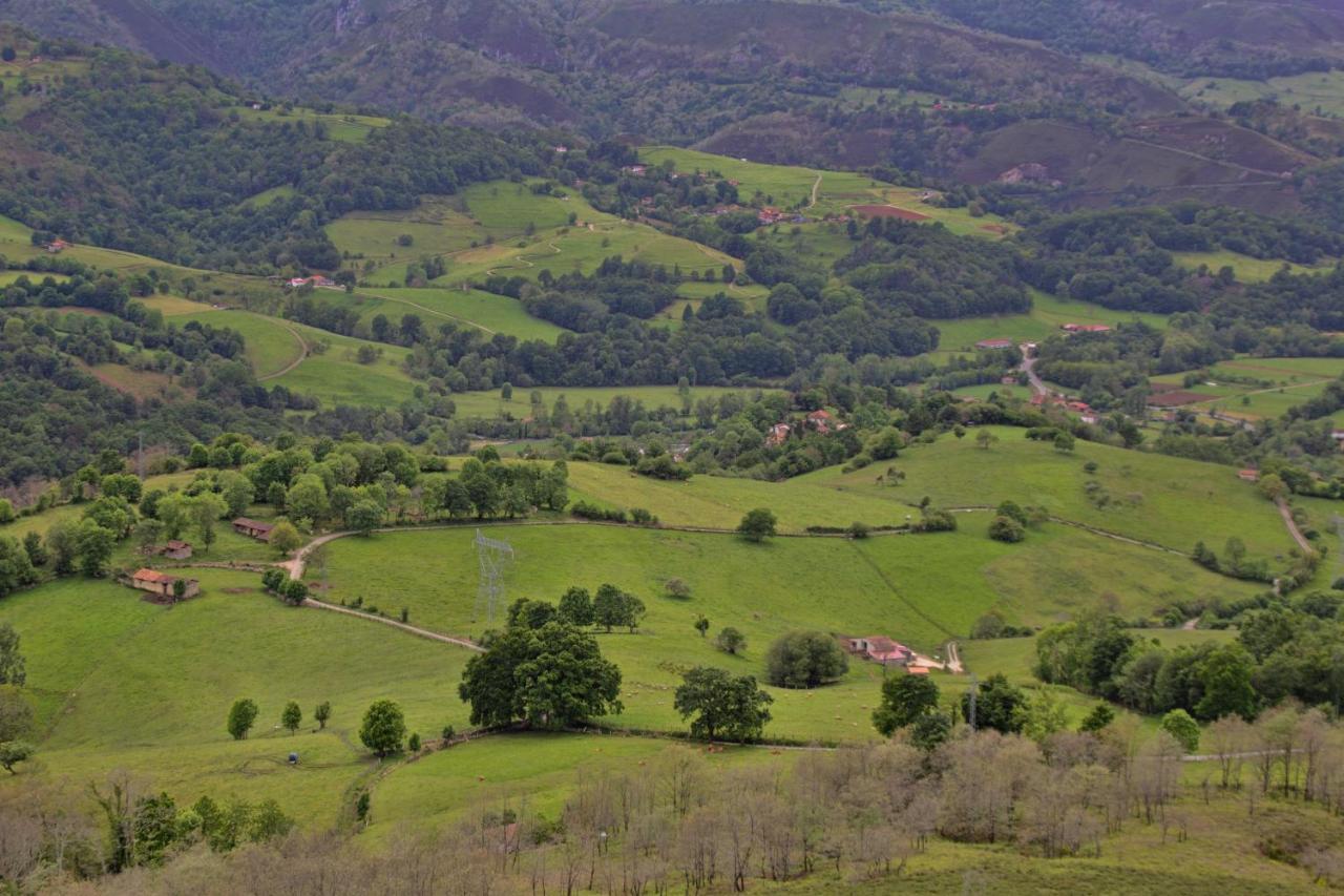 Los Campos Vivienda Vacacional Onís 外观 照片